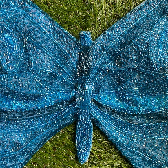 Blue beaded butterfly 🦋 top - Picture 4 of 15